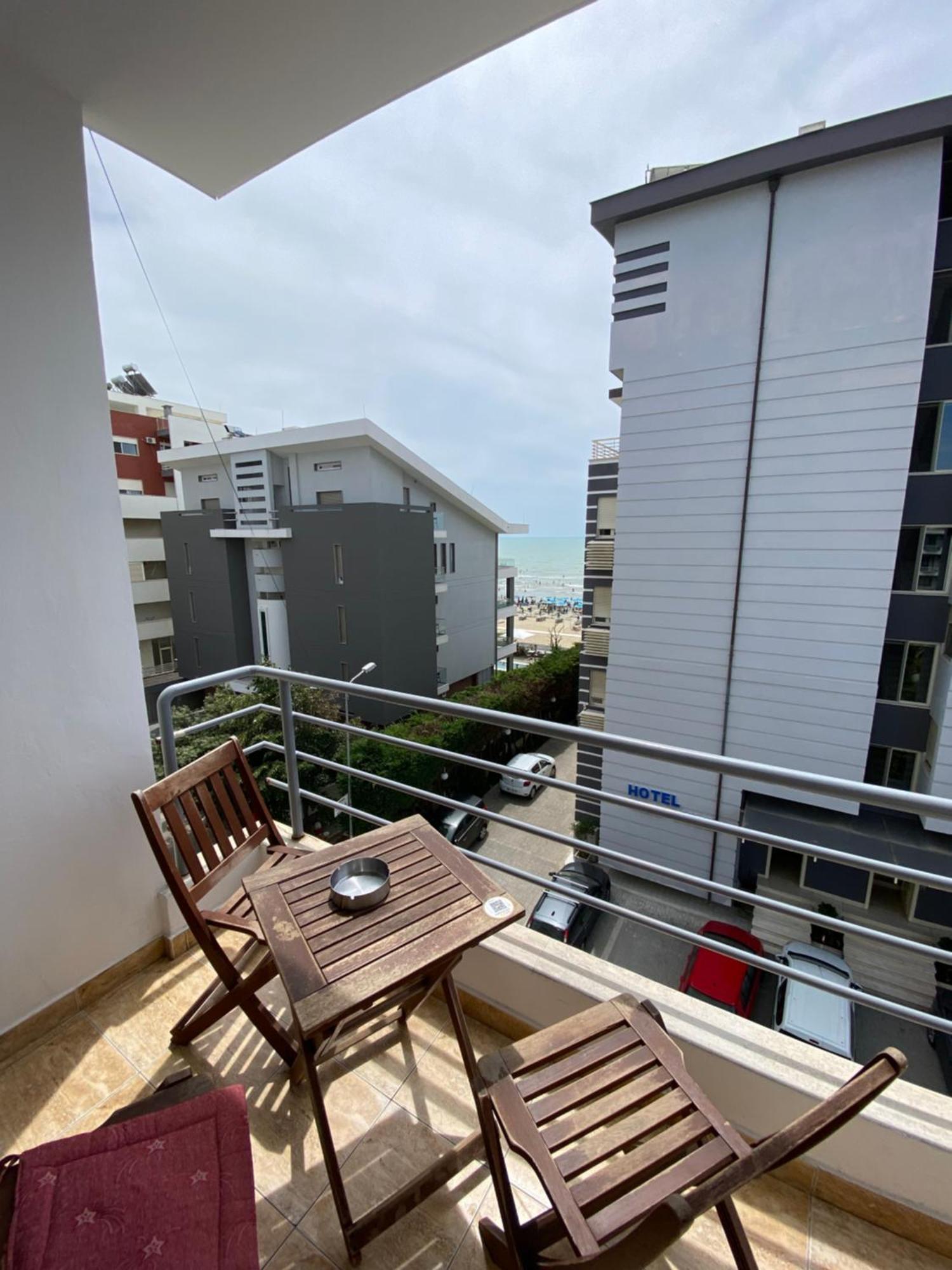 Leo Apartament Durrës Extérieur photo