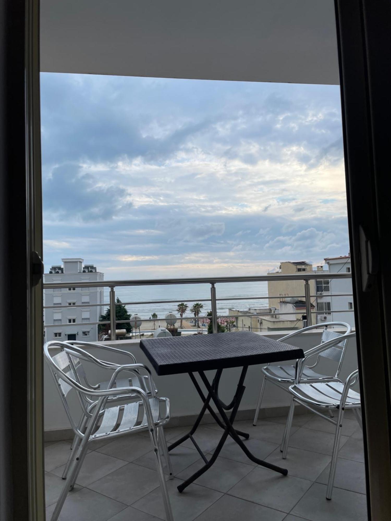 Leo Apartament Durrës Extérieur photo